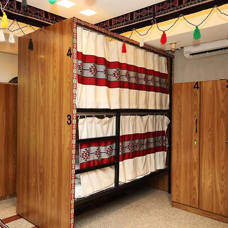Sands Inn Hostel Эр-Рияд Экстерьер фото