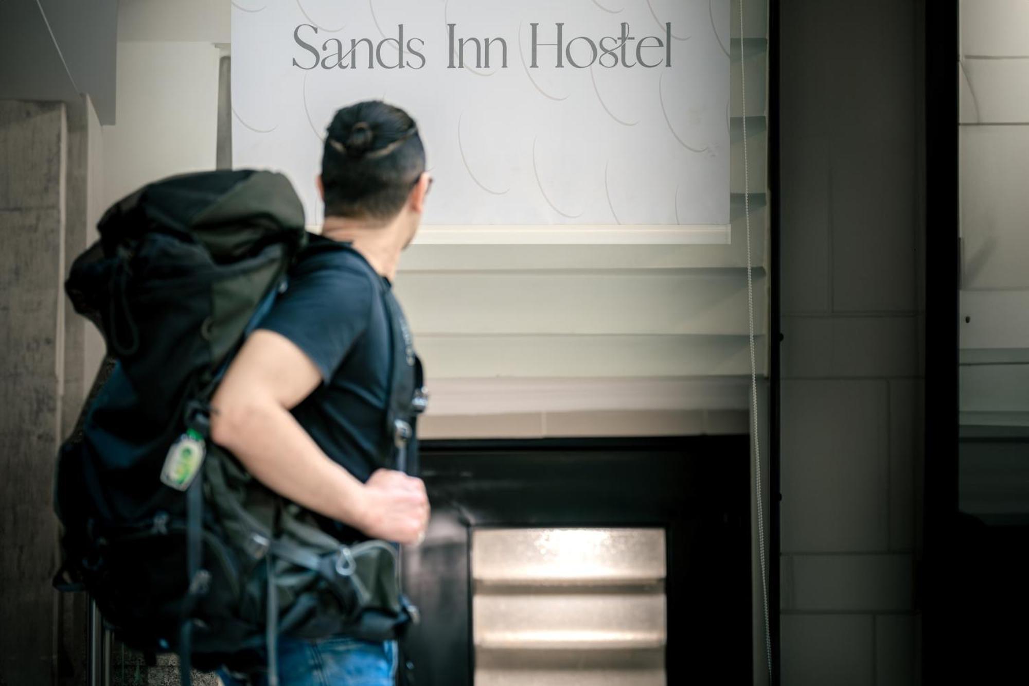 Sands Inn Hostel Эр-Рияд Экстерьер фото